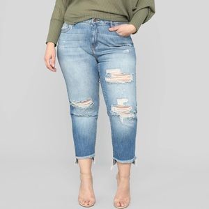 Fashion Nova boyfriend jeans!